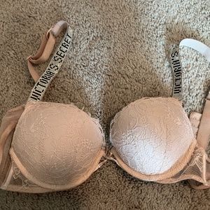 Victorias Secret Bombshell Push Up Bra